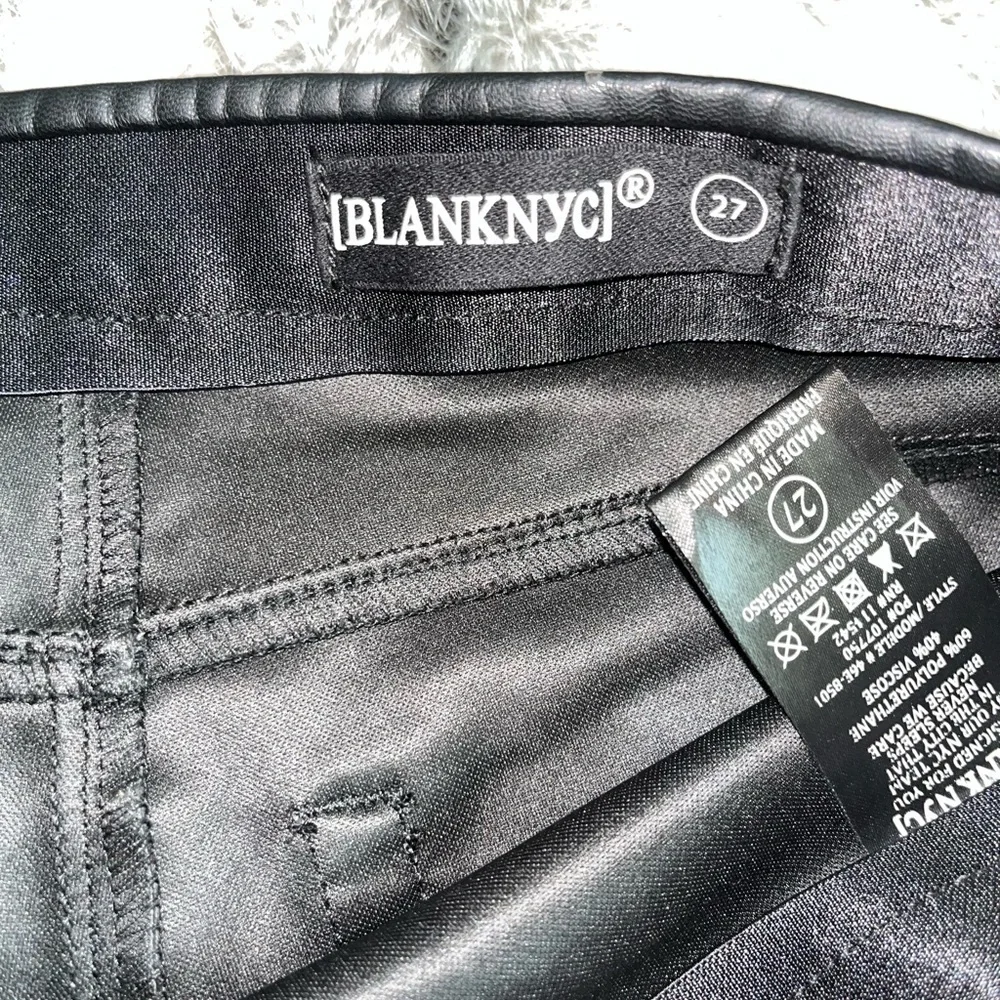 BlankNYC black vegan leather biker Bermuda shorts sz 27